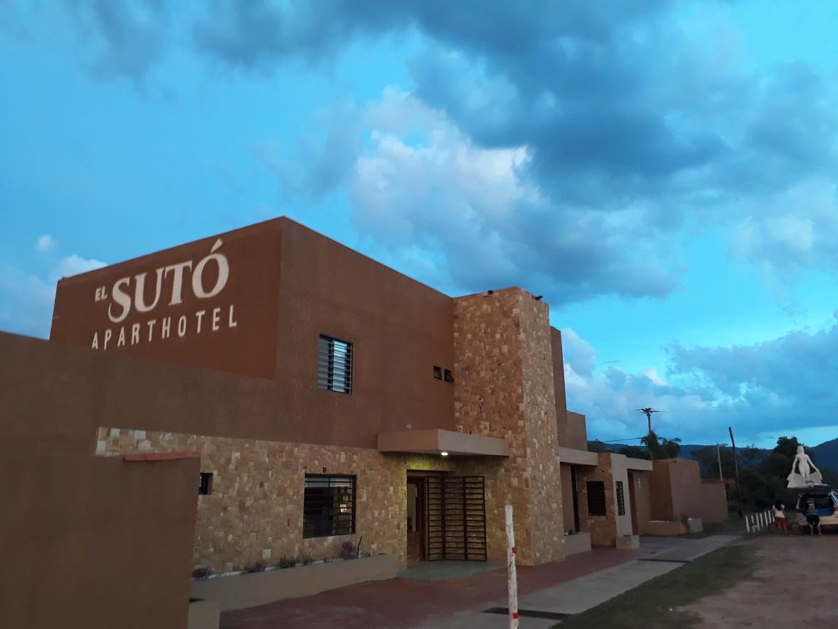 El Suto-Aparthotel Сан-Хосе-де-Чикитос Экстерьер фото